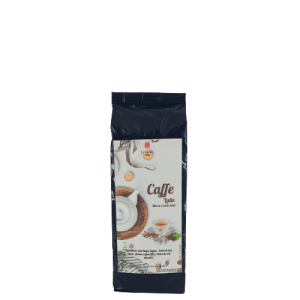 Ceaiul Caffe Latte este o combinație rafinată între aroma dulce a cremei mocca și bogăția cafelei latte. Fiecare înghițitură te îmbie într-o lume a deliciilor, oferind o experiență gustativă echilibrată și savuroasă.